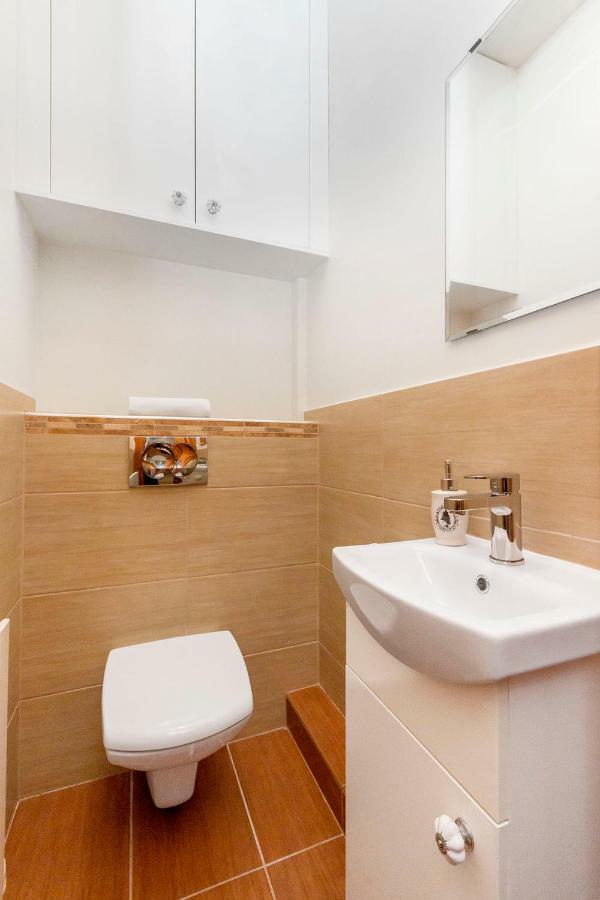 Beautiful Holyrood Park Apartment 에든버러 외부 사진